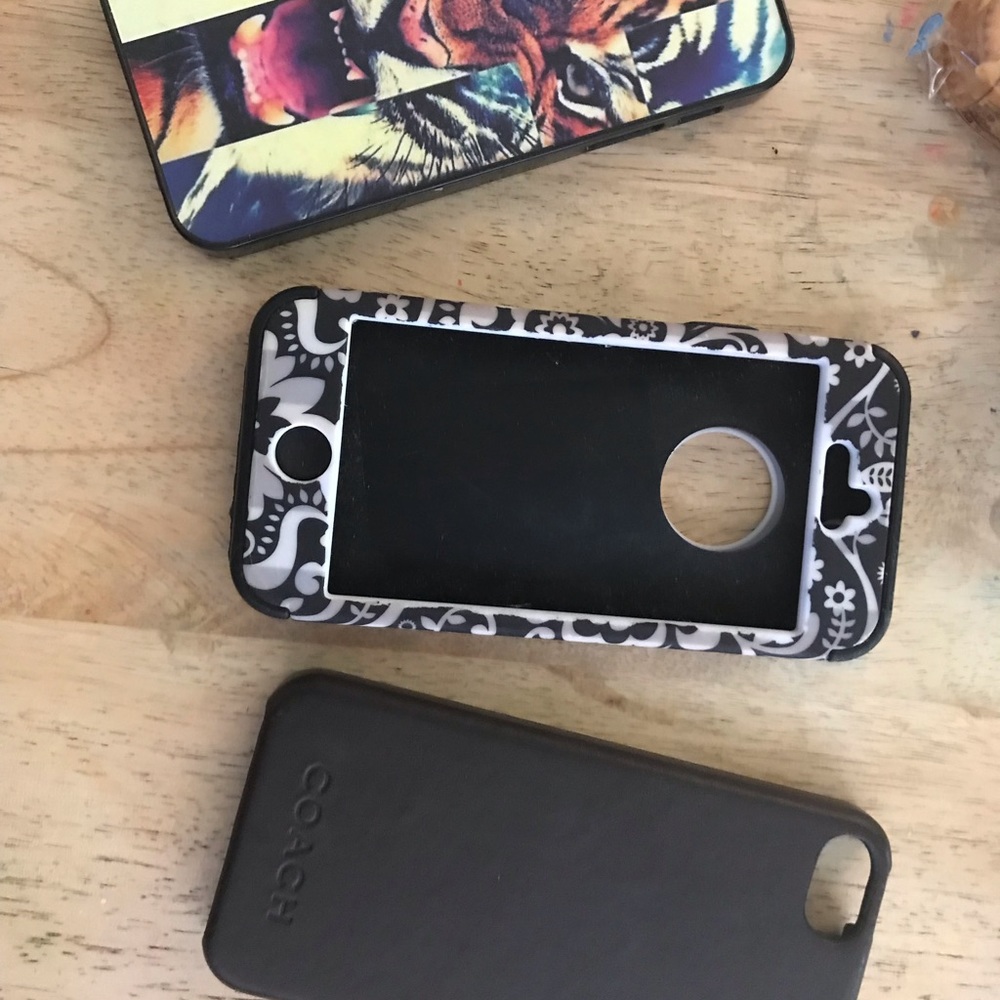 3 iPhone 5 cases💋